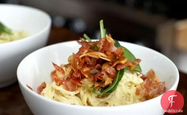 Pancetta Carbonara mit frischem Babyspinat