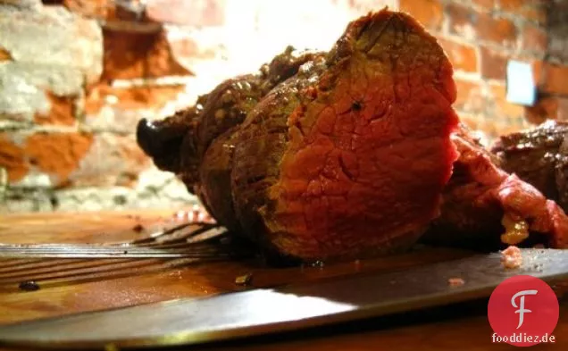 Kochen Sie das Buch: Gebratenes Rinderfilet mit Rotwein-Buttersauce