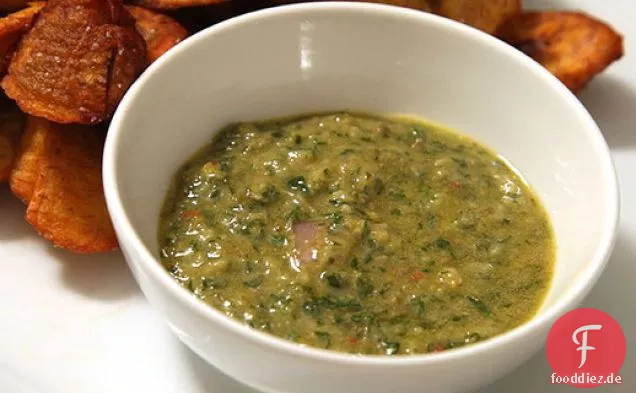 Mint Mojo (Puerto-ricanische Knoblauchsauce mit Minze)