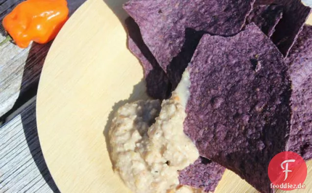 Walnuss-Habanero-Salsa mit Geröstetem Knoblauch und Orange