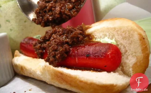 Wild Chili für Weihnachten Hot Dogs