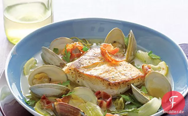 Heilbutt, Muscheln, und Pancetta mit Escarole