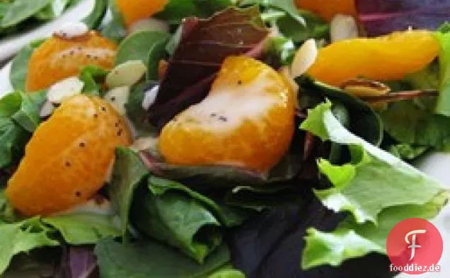 Spinatsalat mit Mohndressing