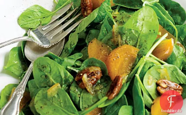 Spinat und Kaki-Salat