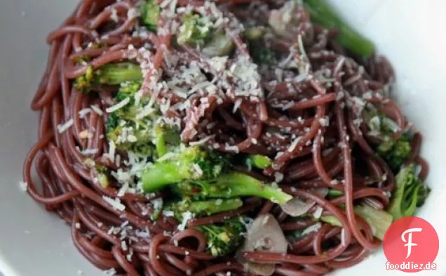 Abendessen heute Abend: Rotwein-Spaghetti mit Brokkoli
