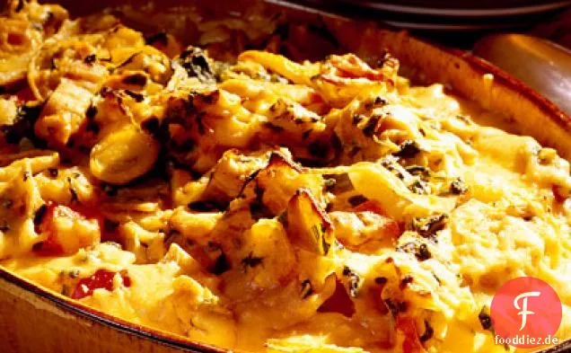 Herzhafter Tex-Mex Squash-Hühnchen-Auflauf