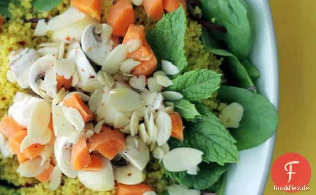Spinat, Karotten und weiße Champignons Couscous