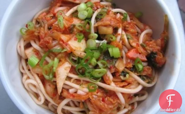 Abendessen heute Abend: Kalte Sesamnudeln mit Kimchi