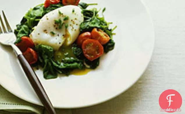 Pochierte Eier Mit Spinat Und Tomaten