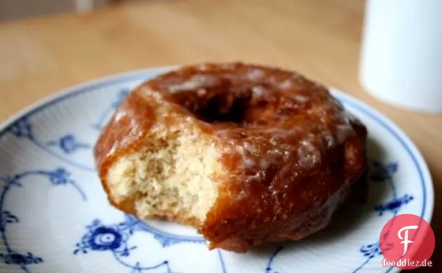 Sonntagsbrunch: Glasierte Buttermilchkuchen Donuts