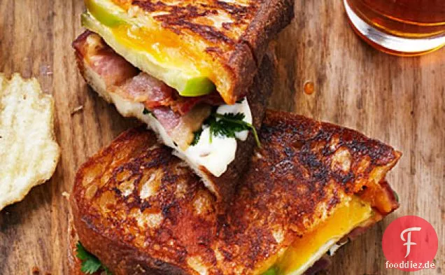 Tomatillo gegrillte Käse-Speck-Sandwiches