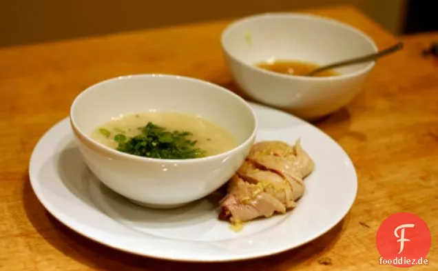 Abendessen heute Abend: Hühnchen-Reis-Suppe mit Ingwer-Dip-Sauce