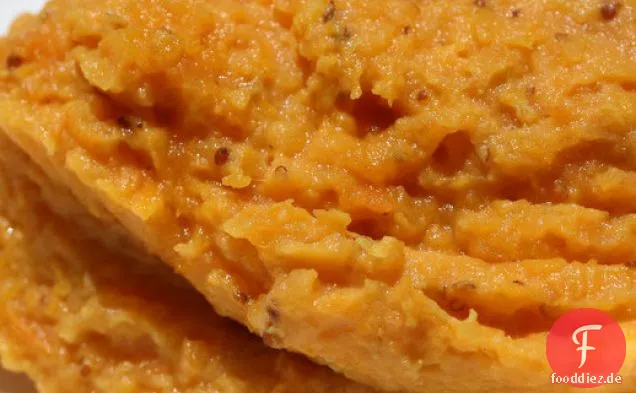 Die geheime Zutat (Ahornsirup): Ahorn püriert Süßkartoffeln