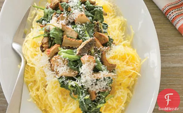 Spaghetti Squash mit Sautiertem Spinat