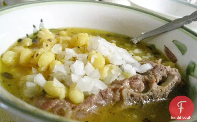 Abendessen heute Abend: Roter Posole-Eintopf mit Hühnchen