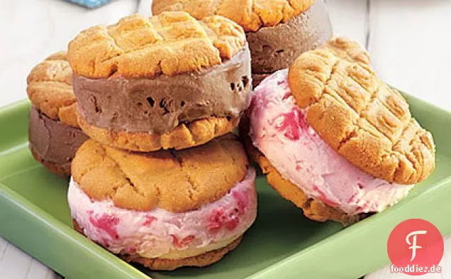 Erdnussbutter-Eis-Sandwiches