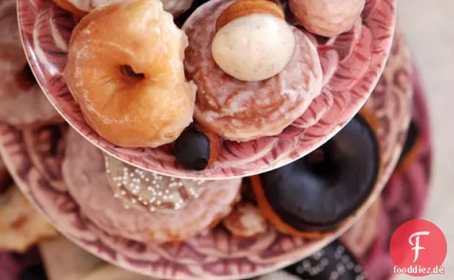 Einfache hausgemachte Donuts