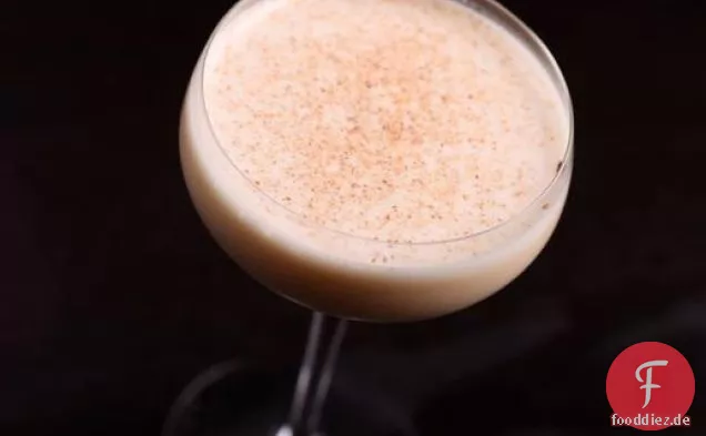 Die Buttermilch Mit Ahorn-Gin Flip