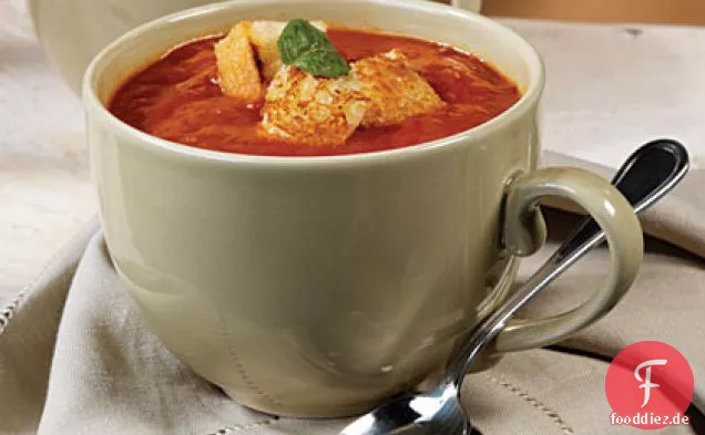 Tomaten-Tortellini-Suppe