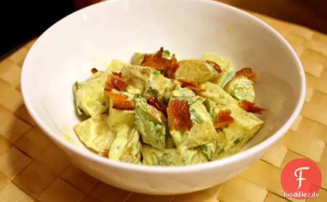 Abendessen heute Abend: Gebratener neuer Kartoffelsalat mit Poblano Mayo
