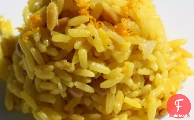 Die geheime Zutat (Safran): Safran-Orangen-Reispilaw mit Orzo und Pinienkernen