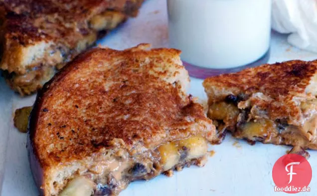 Das Elvis Sandwich (gegrillte Erdnussbutter, Speck und Banane)