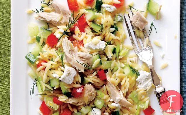 Lemony Orzo-Veggie-Salat mit Hähnchen