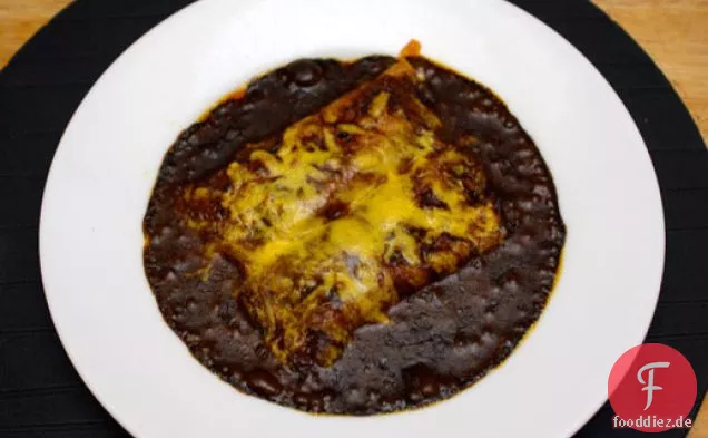 Original-Käse-Enchiladas mit Chili-Soße