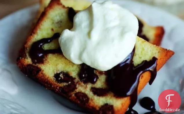 Entenmann ' s Chocolate Chip Loaf Cake