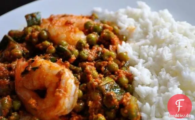 Indische Garnelen mit Ingwer und Erbsen