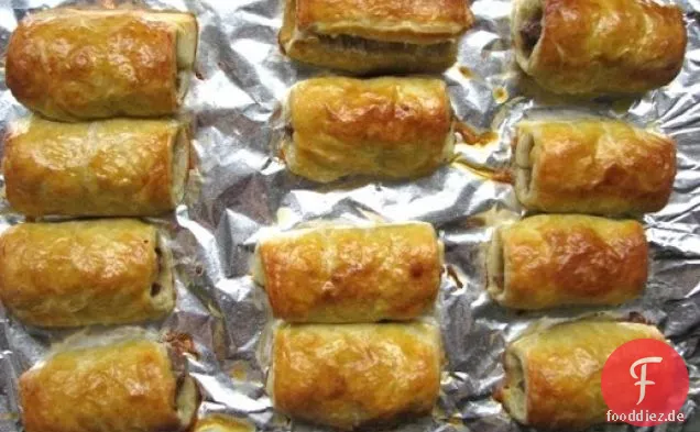 Wurstbrötchen (britische Schweine in einer Decke)