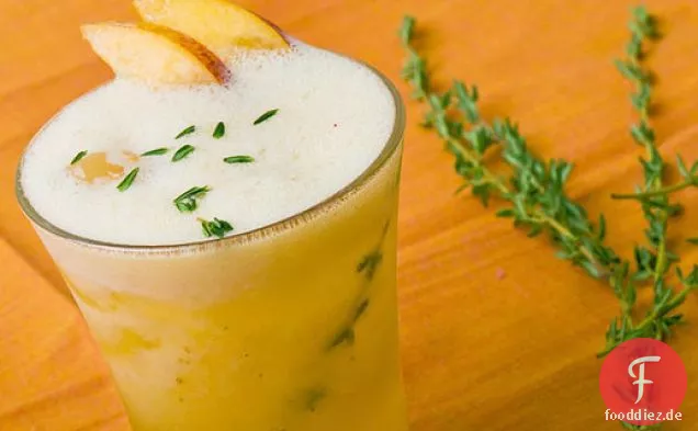 Pfirsich-Thymian-Limonade