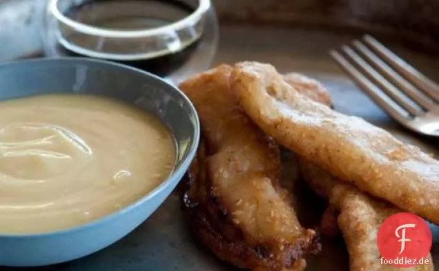 Susan Fenigers Sesam verkrustete Bananenkrapfen mit Kokos-Kaya-Marmelade