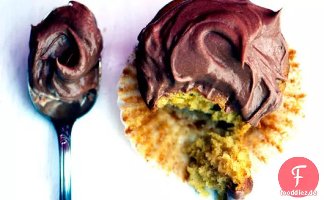 Gelbe Squash Cupcakes mit Schokoladenglasur