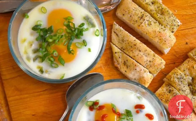 Würzige Rühreier mit Focaccia