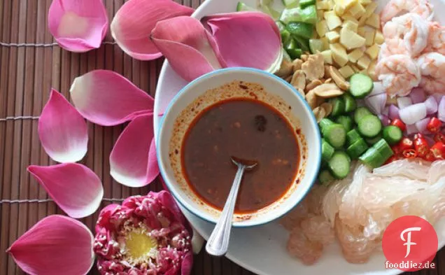 Thailändischer Pomelo-Garnelen-Salat (Miang Som O)