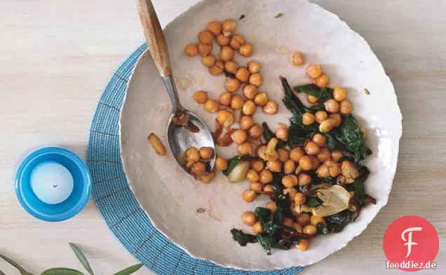 Geröstete Kichererbsen Und Knoblauch Mit Mangold