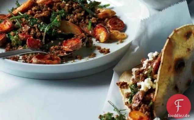 Empellón Küchenchef Alex Stupak Hausgemachte Grüne Chorizo-Tacos mit Grünkohl und Kartoffeln