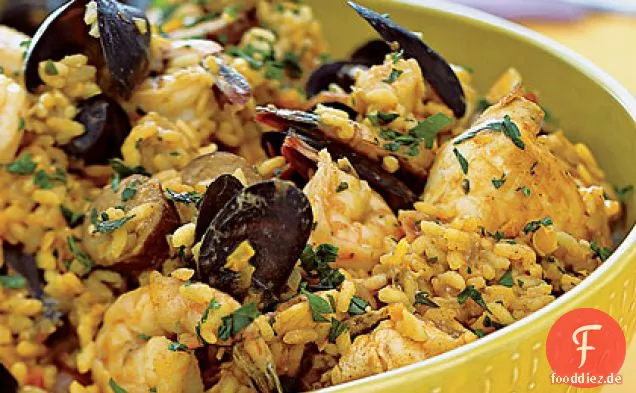 Huhn-und-Meeresfrüchte-Paella