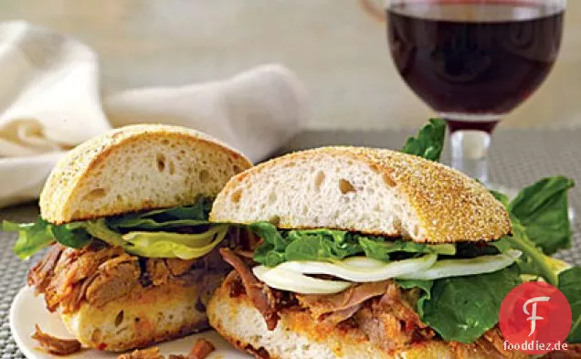 Aleppo-Pfeffer-Schweinefleisch-Fenchel-Sandwiches