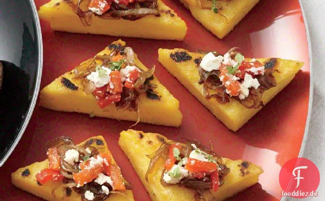 Polenta-Toast mit Balsamico-Zwiebeln, Gerösteten Paprika, Feta und Thymian