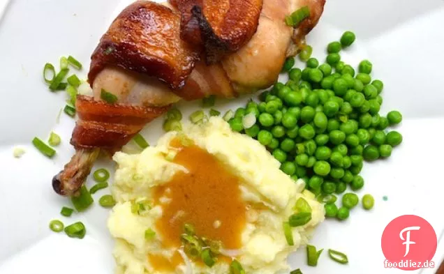 Mit Speck umwickelte Marmite-Hähnchenschenkel
