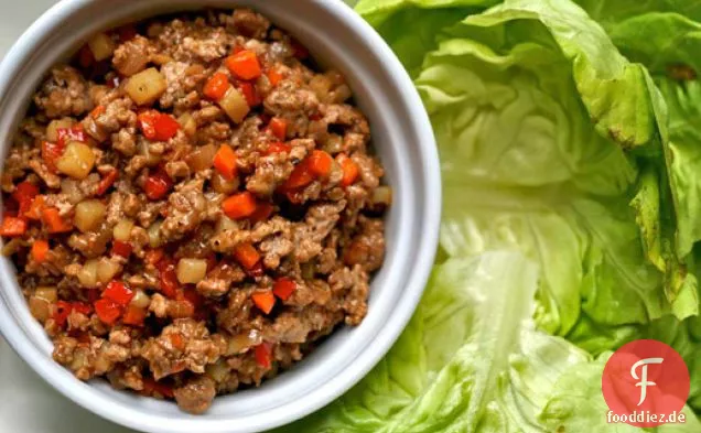 Schweinefleisch Salat Wraps