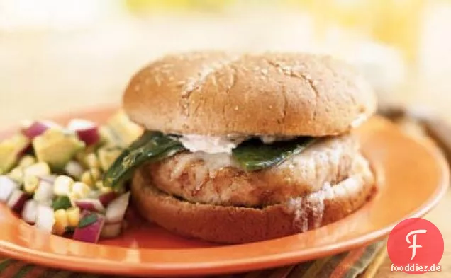 Hominy-Pinto Burger mit gerösteten Poblano Chilis