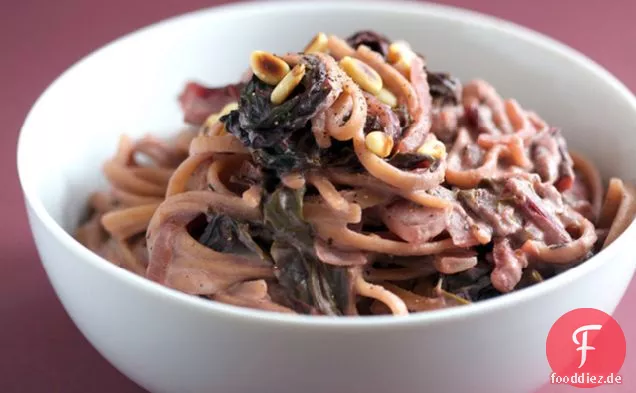 Cremige Rote Mangold Linguine
