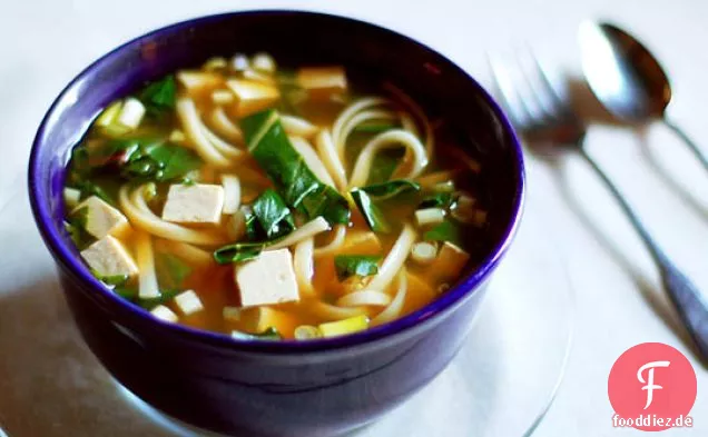 Schnelle Udon-Nudelsuppe