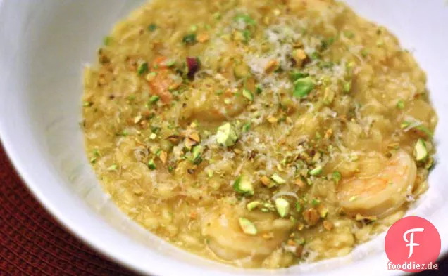 Safranrisotto mit Garnelen und Pistazien