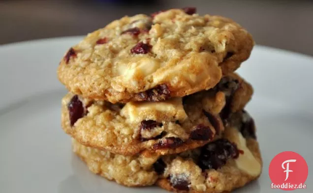 Weiße Schokolade-Cranberry-Haferflocken-Cookies