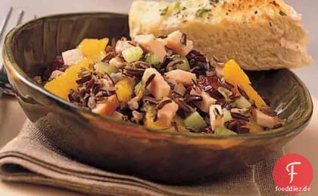 Orangen-Wildreis-Salat mit geräuchertem Truthahn