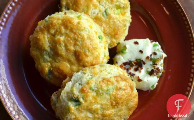Cheddar-Scones mit Lauch Jalapeno Agave Butter
